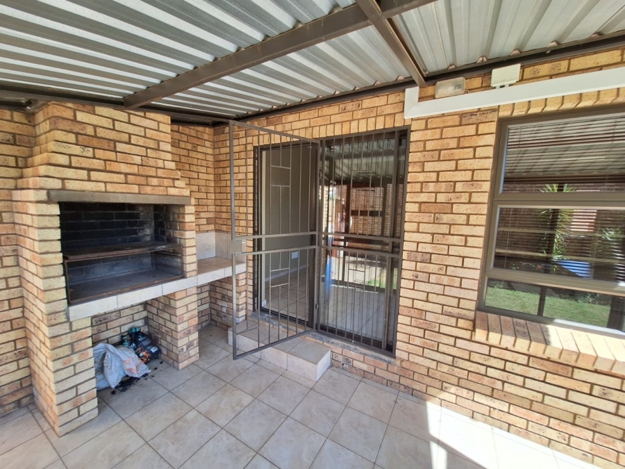 3 Bedroom Property for Sale in Shellyvale Free State